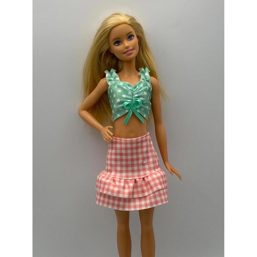 Summer Picnic Barbie Blonde Checkered Skirt
